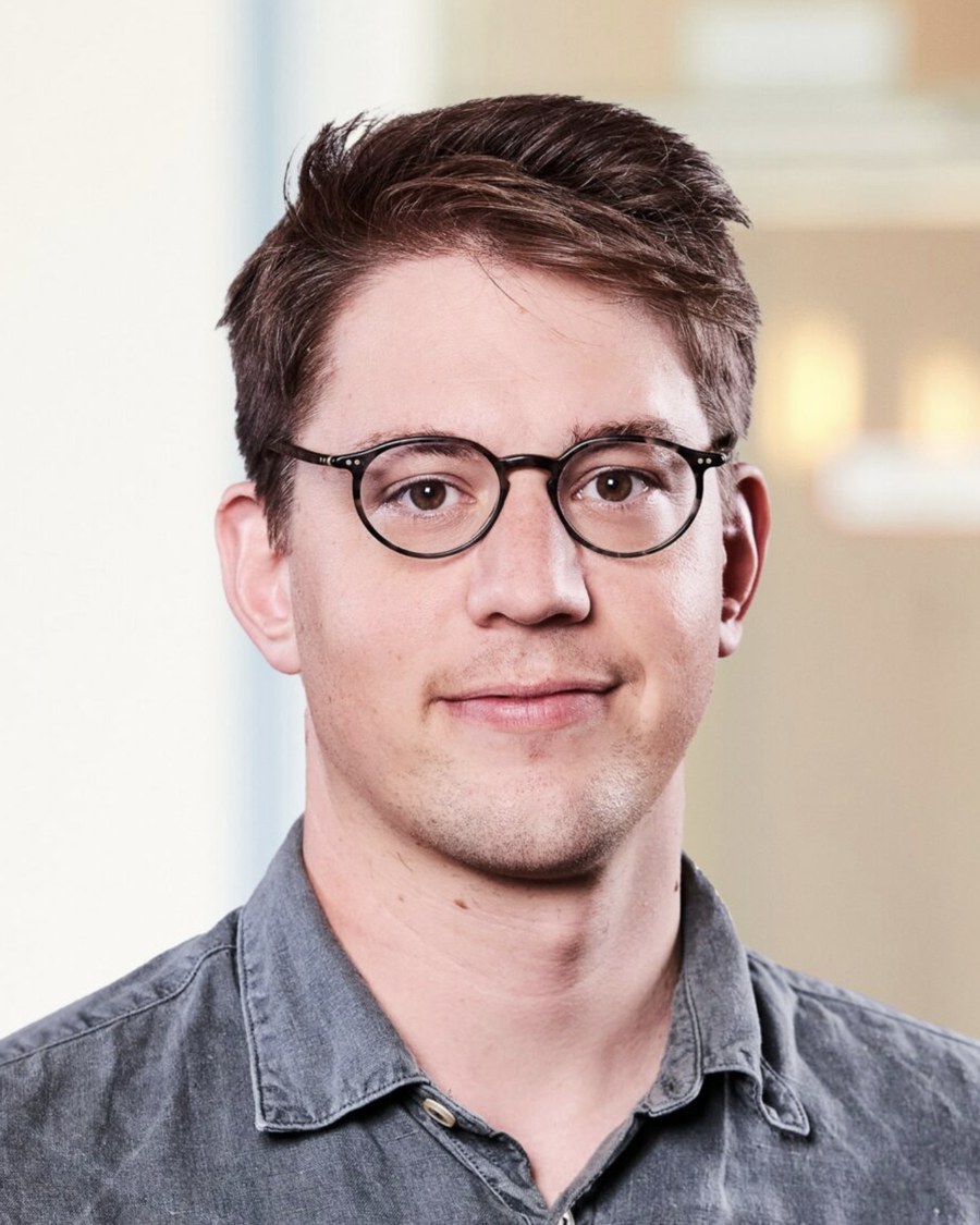 Portrait of Chris Roth